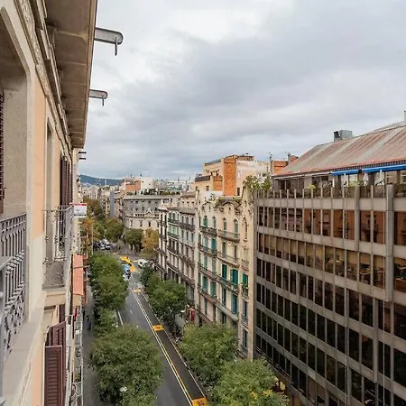 Big For 15 In The Heart Of Eixample Barcelona