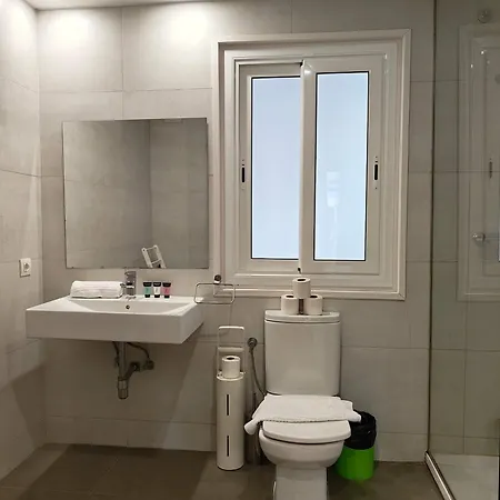 Apartment Big For 15 In The Heart Of Eixample
