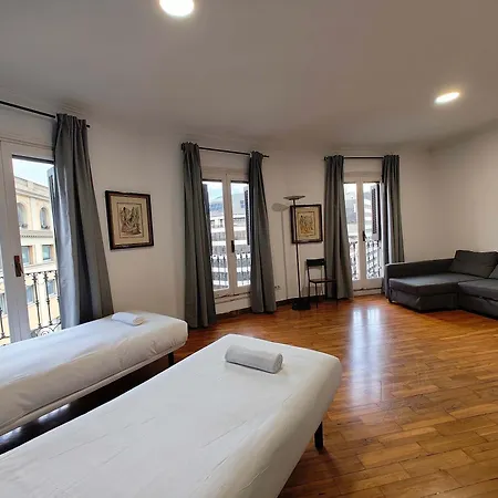 Apartment Big For 15 In The Heart Of Eixample