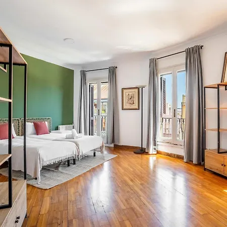Big For 15 In The Heart Of Eixample