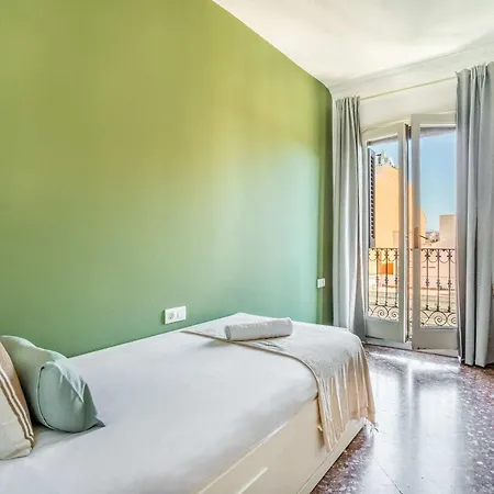 Big For 15 In The Heart Of Eixample Apartment Barcelona