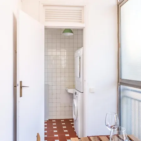 Apartment Big For 15 In The Heart Of Eixample