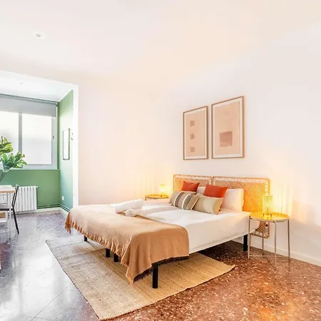 Big For 15 In The Heart Of Eixample * Barcelona