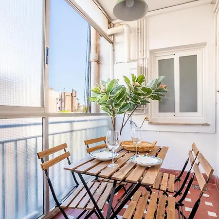 Apartment Big For 15 In The Heart Of Eixample Barcelona