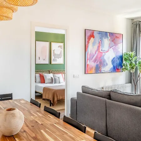 Apartment Big For 15 In The Heart Of Eixample *